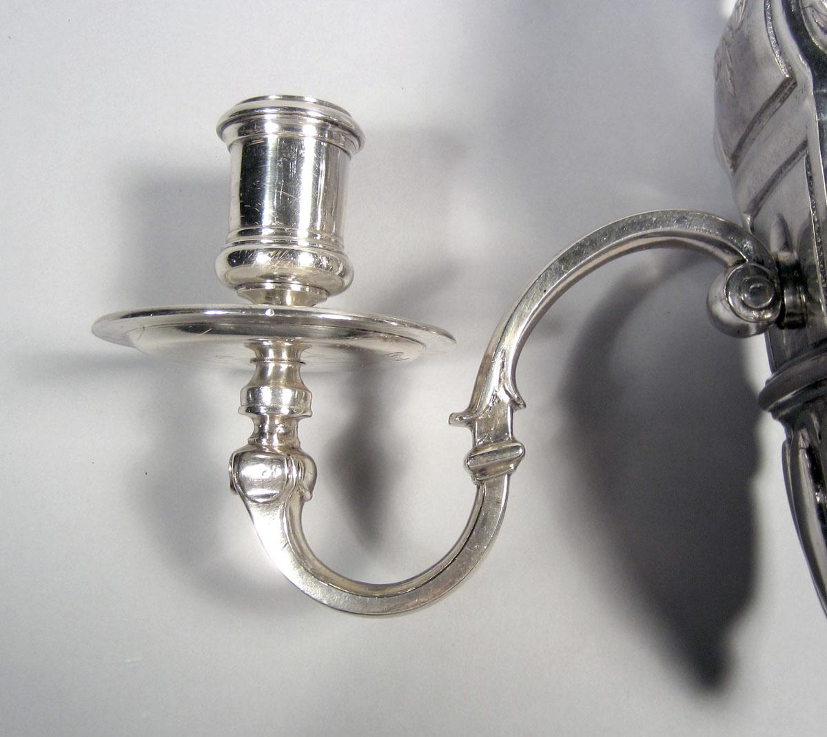 1960.1190.001 Silver Sconce arm and candle cup side 1