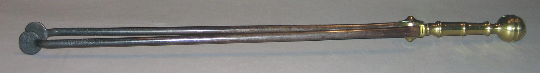 1960.1193.001 Tongs