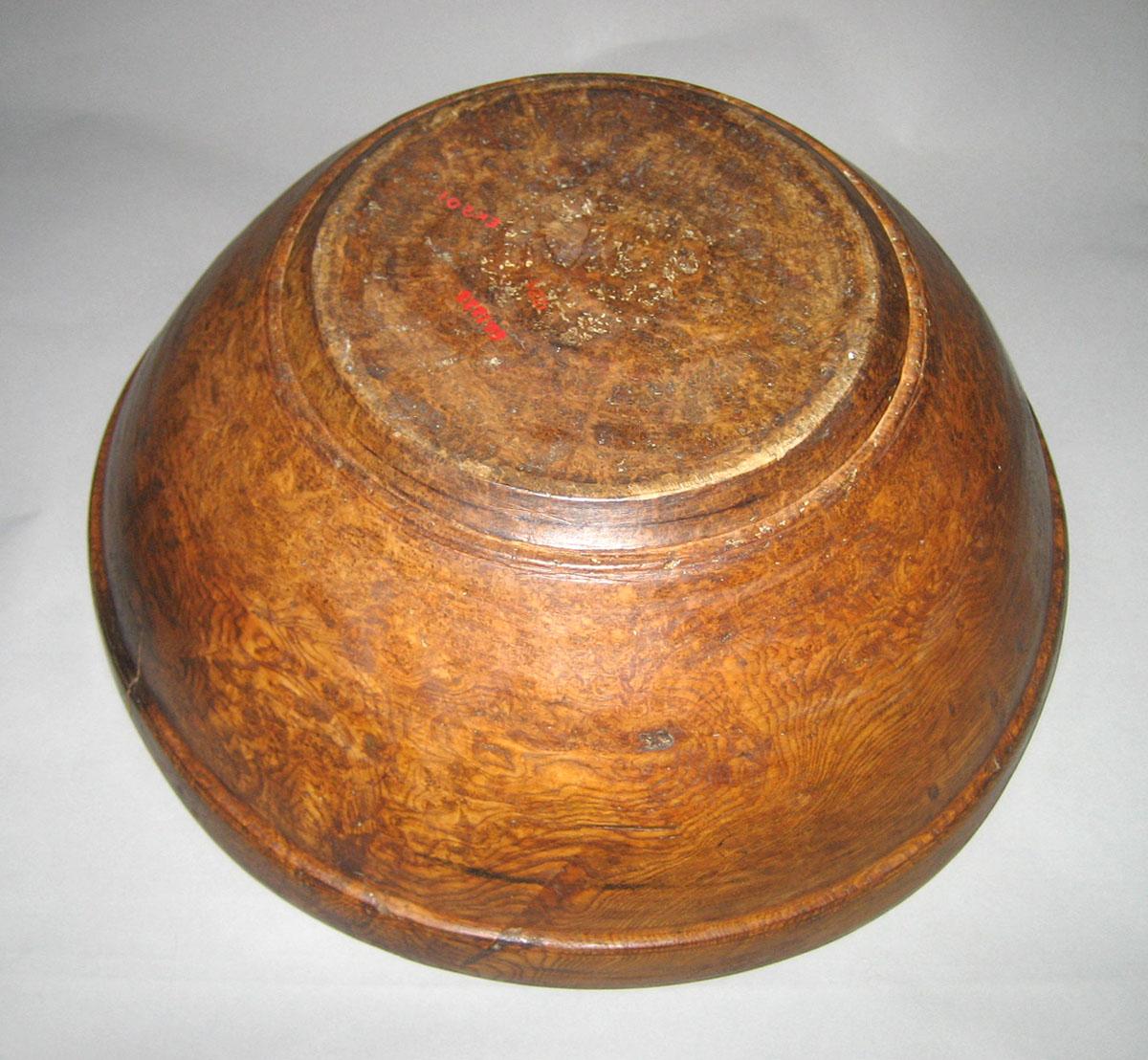 1960.1228 Bowl (bottom)