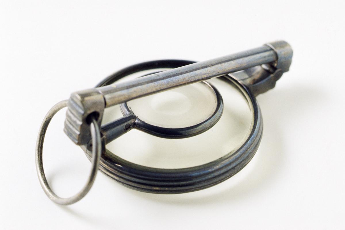 1961.0008 Magnifying Glass