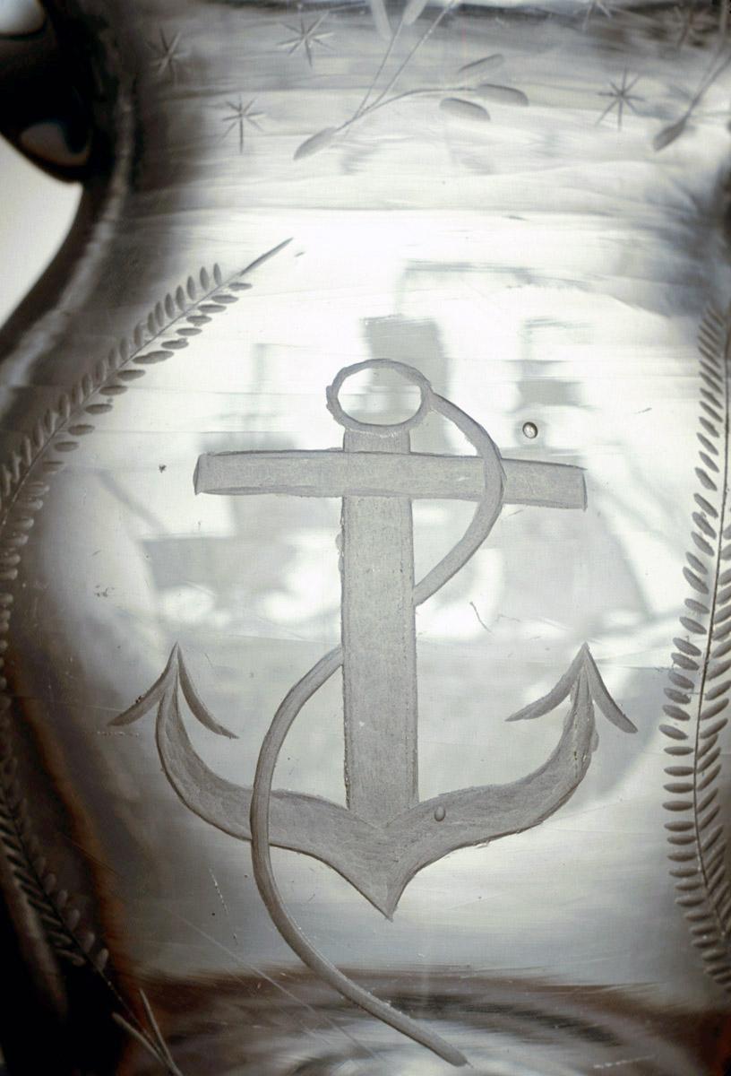 1961.0018 Glass jug (detail 1)