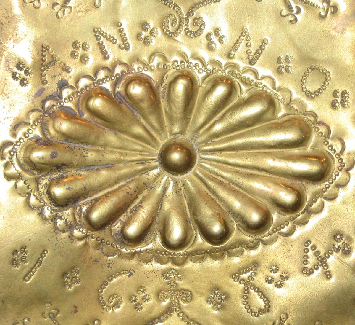1961.0023.001 Sconce (inscription)