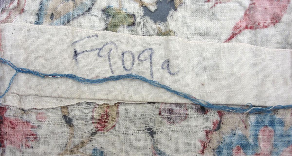 1961.0026.001 Textile, printed inscription 2