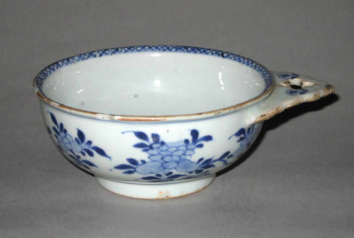 1961.0064 Porringer side view