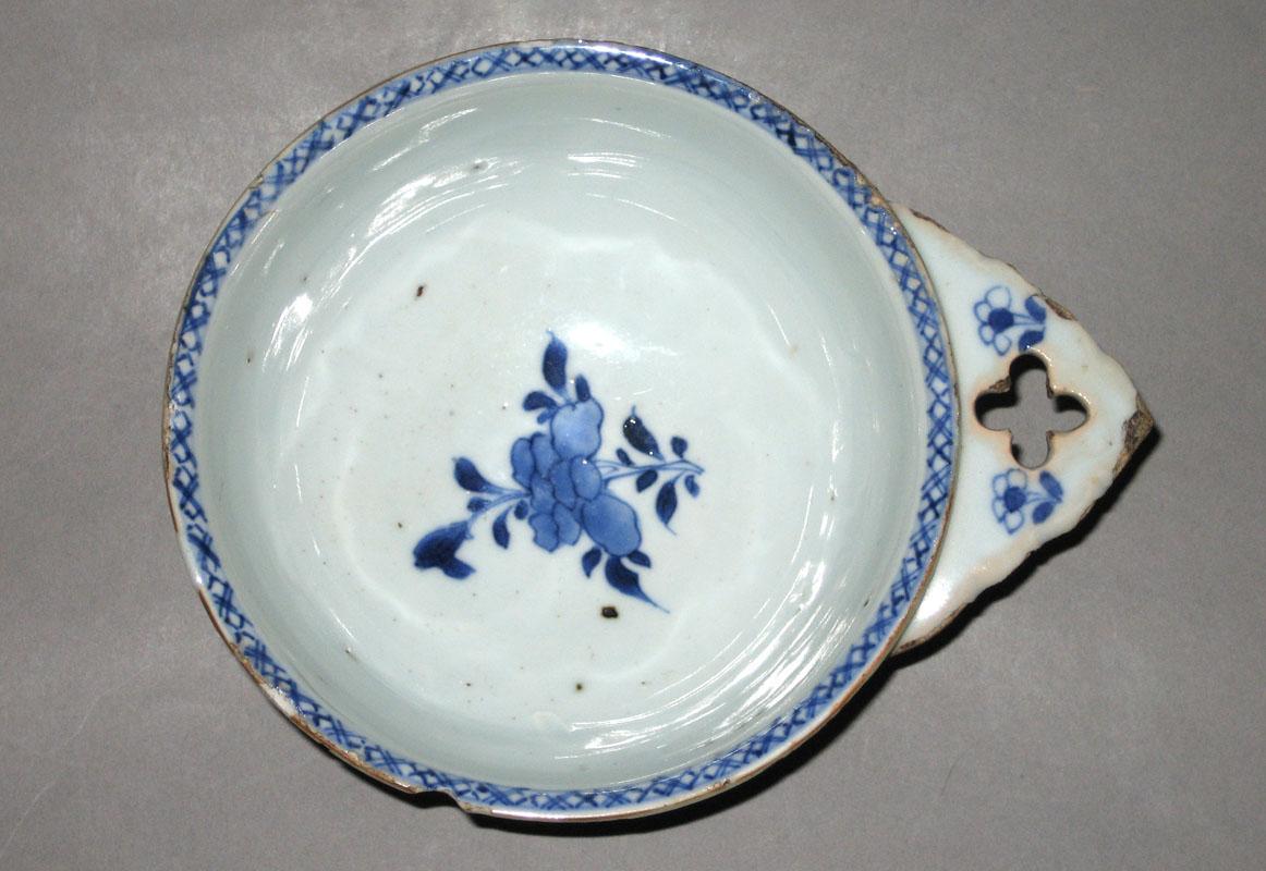 1961.0064 Porringer
