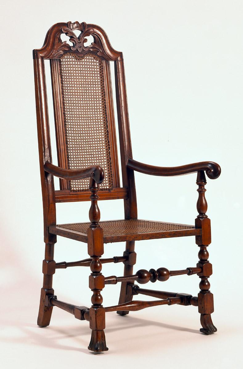 1954.0528 Chair, view 2