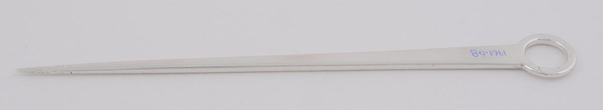 1961.0068 Silver Skewer, View 2
