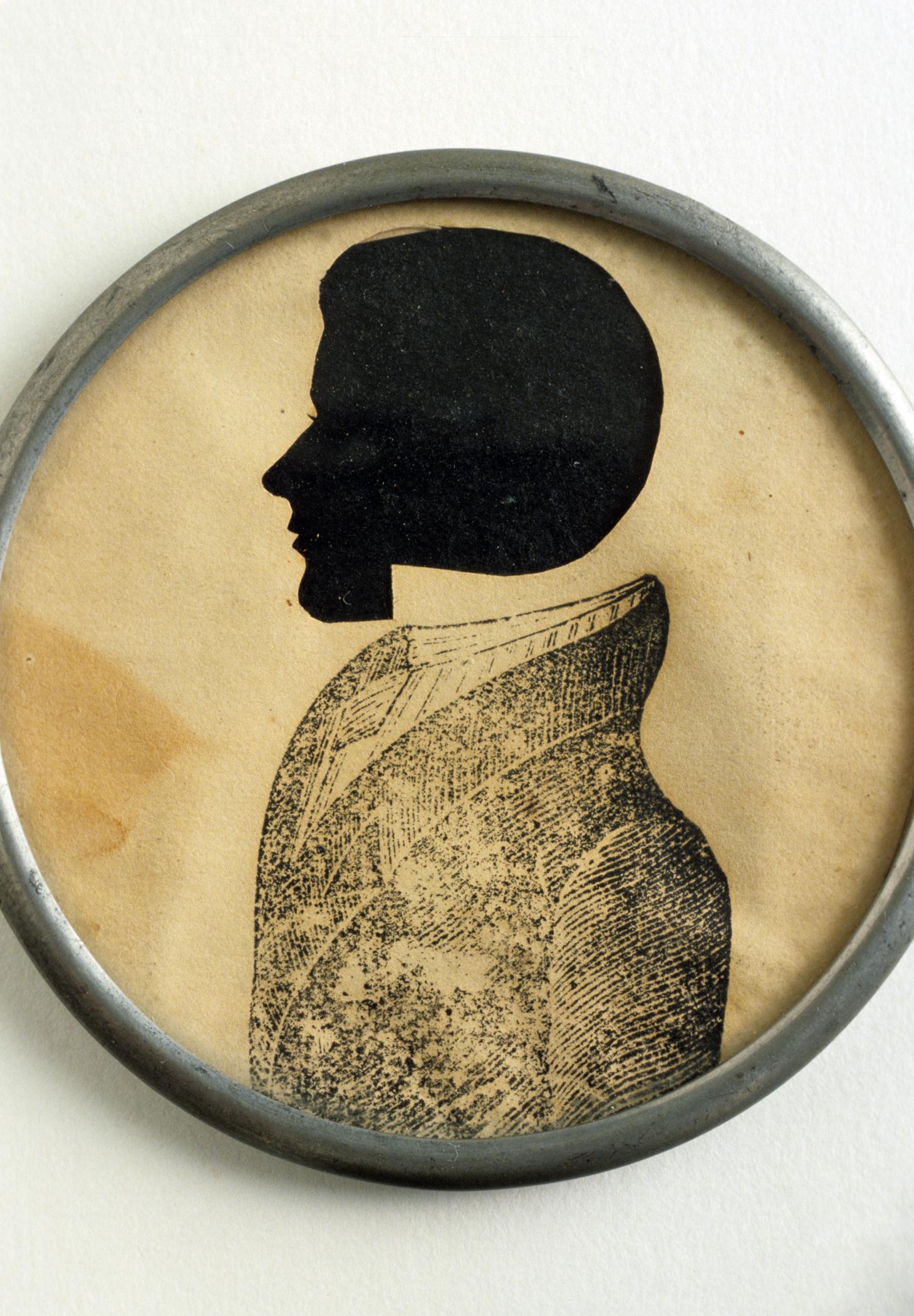 1961.0070 Silhouette in pewter frame