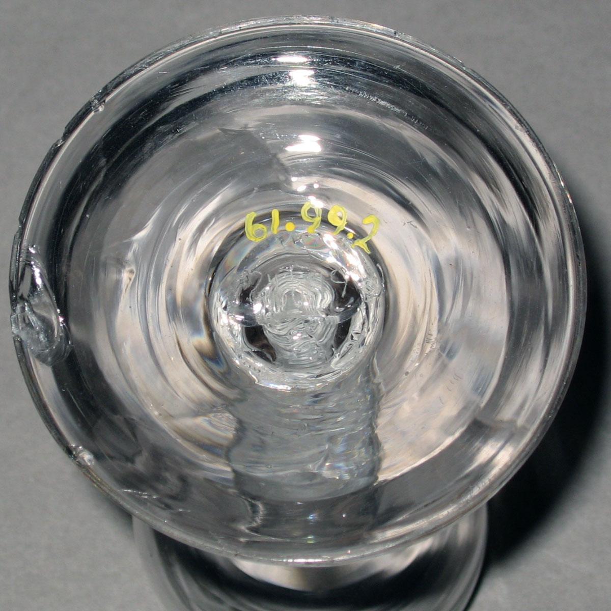 1961.0099.002 Glass wine glass (underside)
