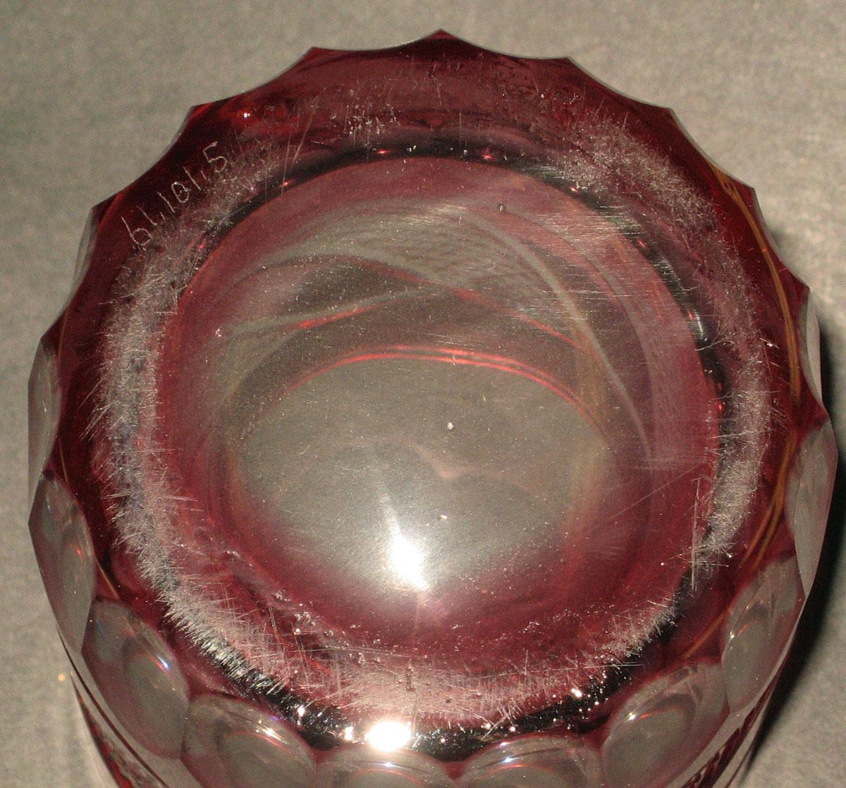 1961.0101.005 Glass tumbler (underside)