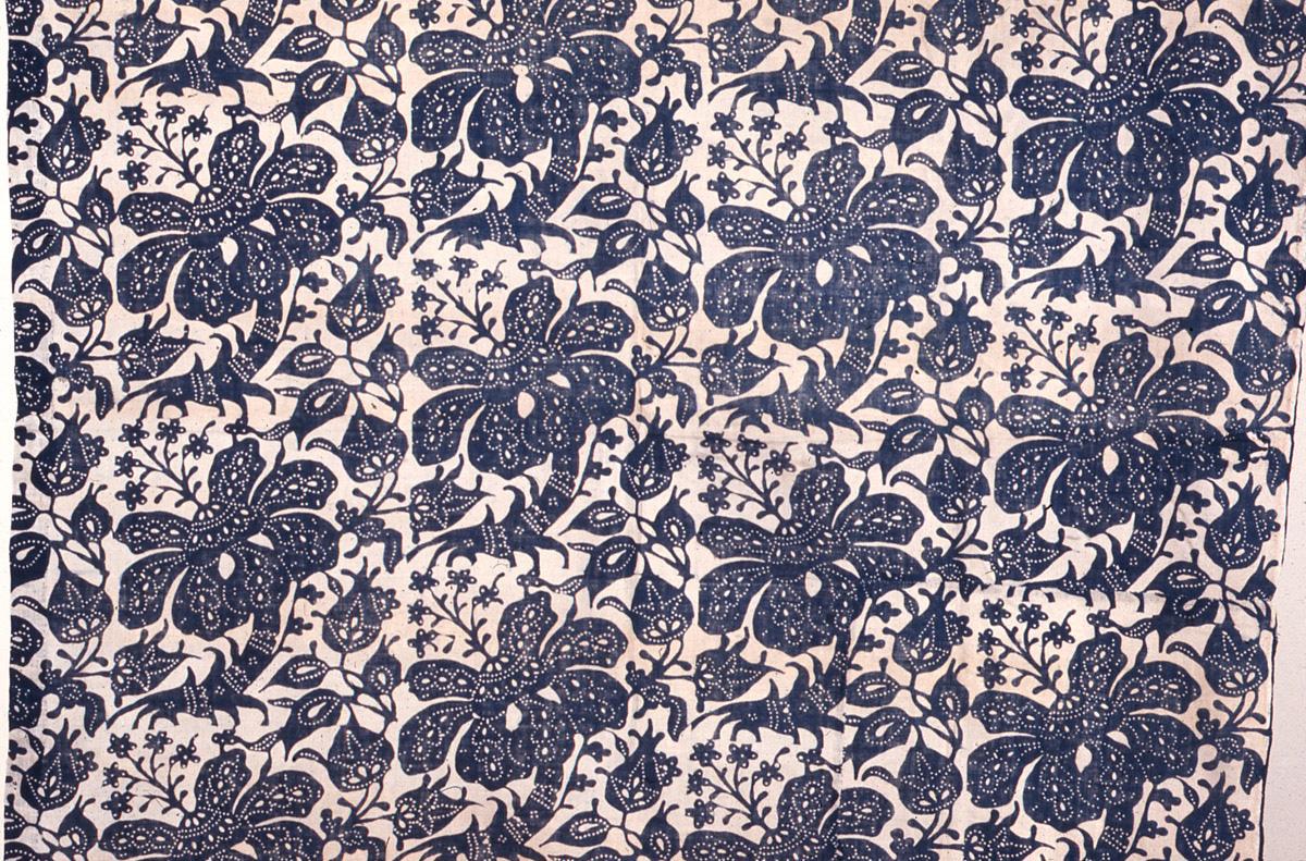 1961.0107.001 Textile, printed, slide