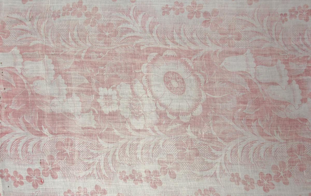 1961.0107.002 textile, printed detail