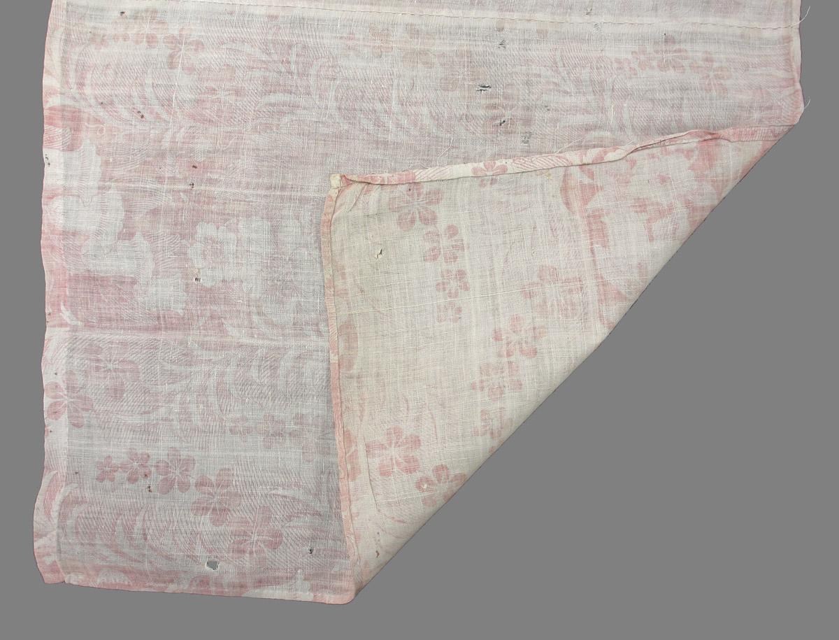 1961.0107.002 textile, printed folded corner