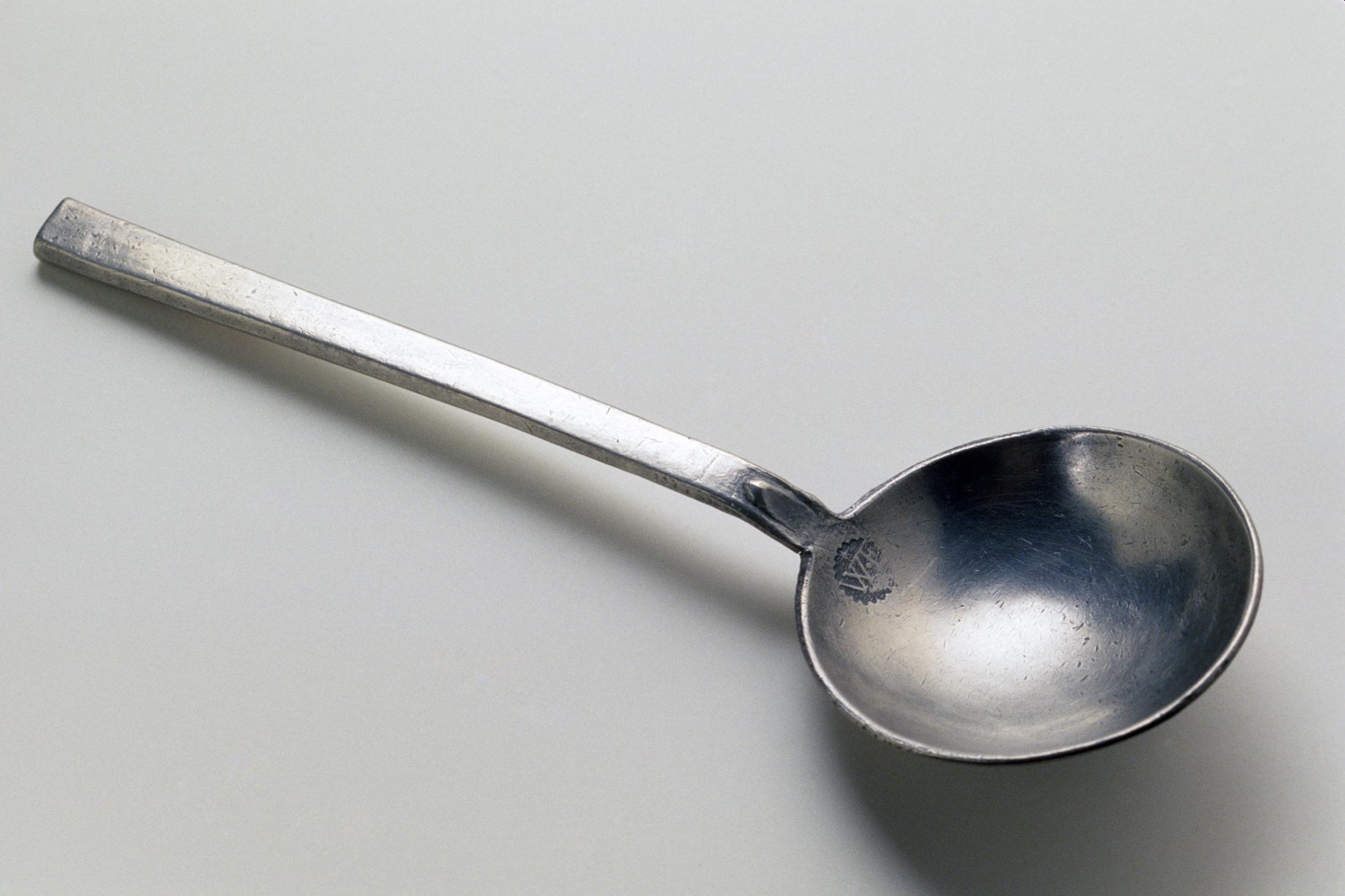 1961.0113 Pewter spoon