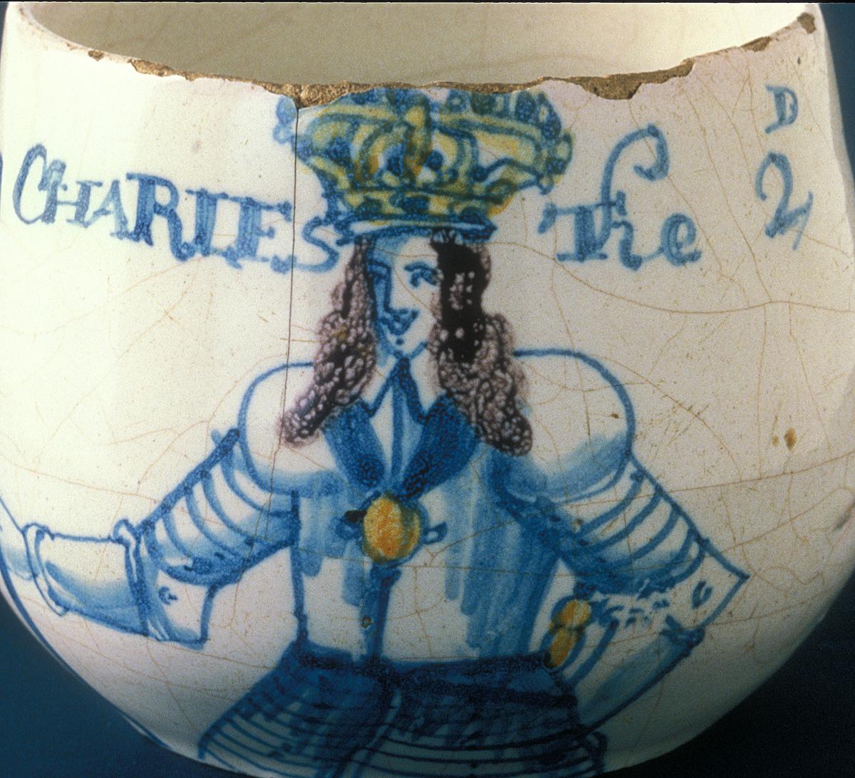 1954.0536 Cup, Caudle Cup, Detail