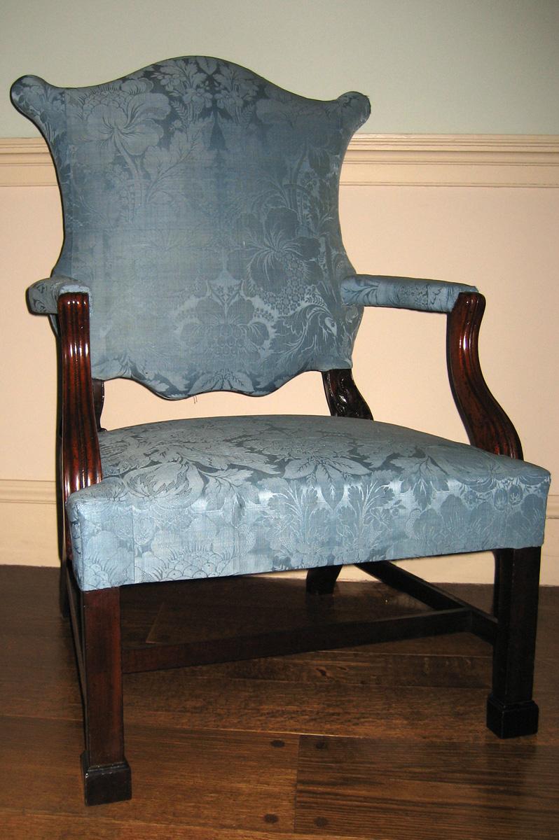 1961.0136 Chair view 1