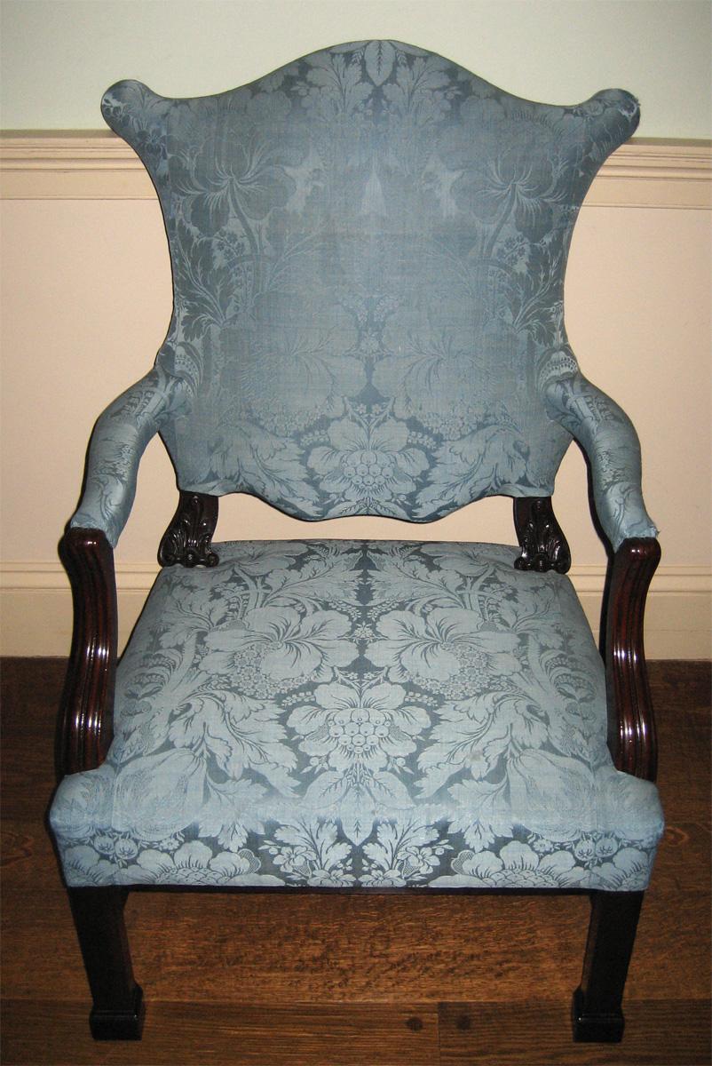 1961.0136 Chair view 2