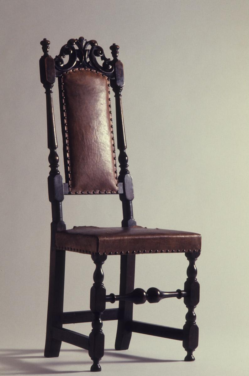 1954.0540 Chair, view 1