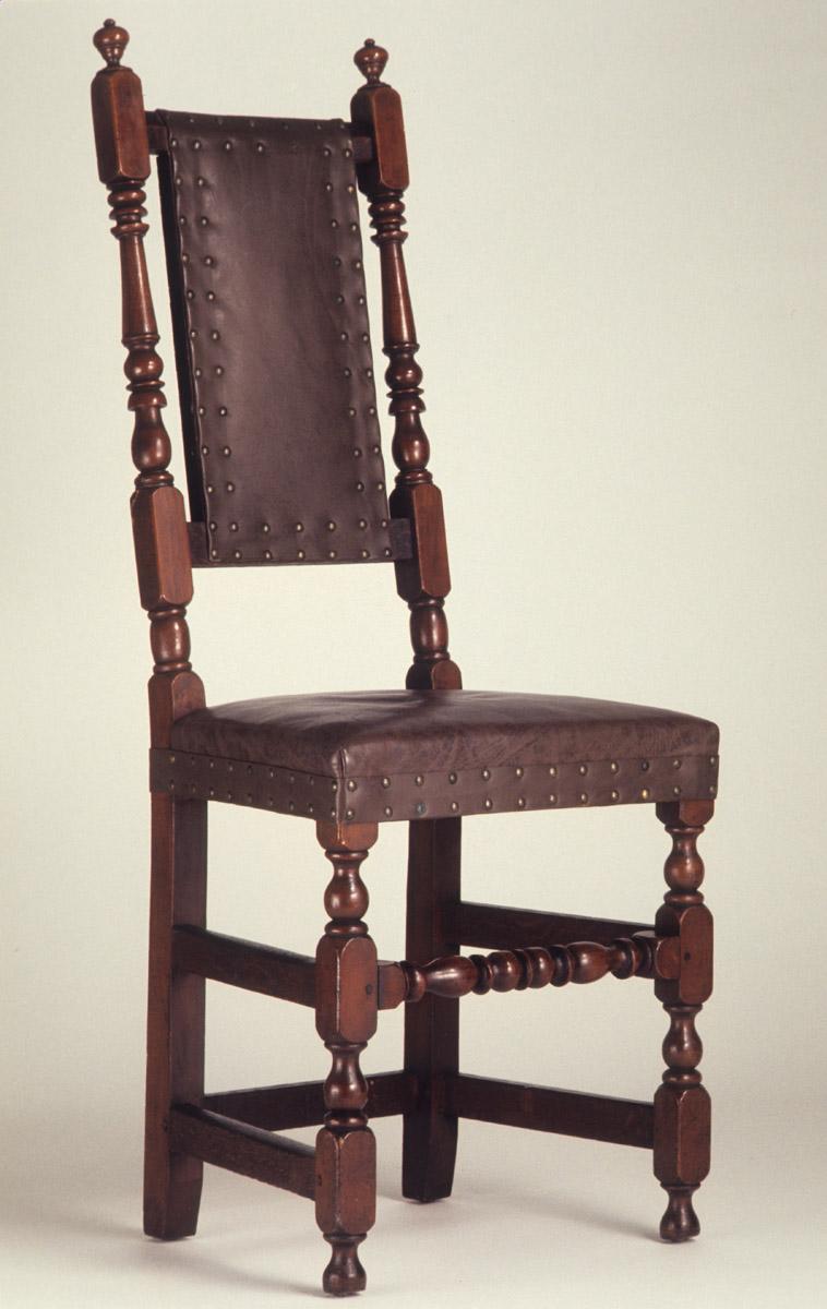 1954.0548 Chair, view 2