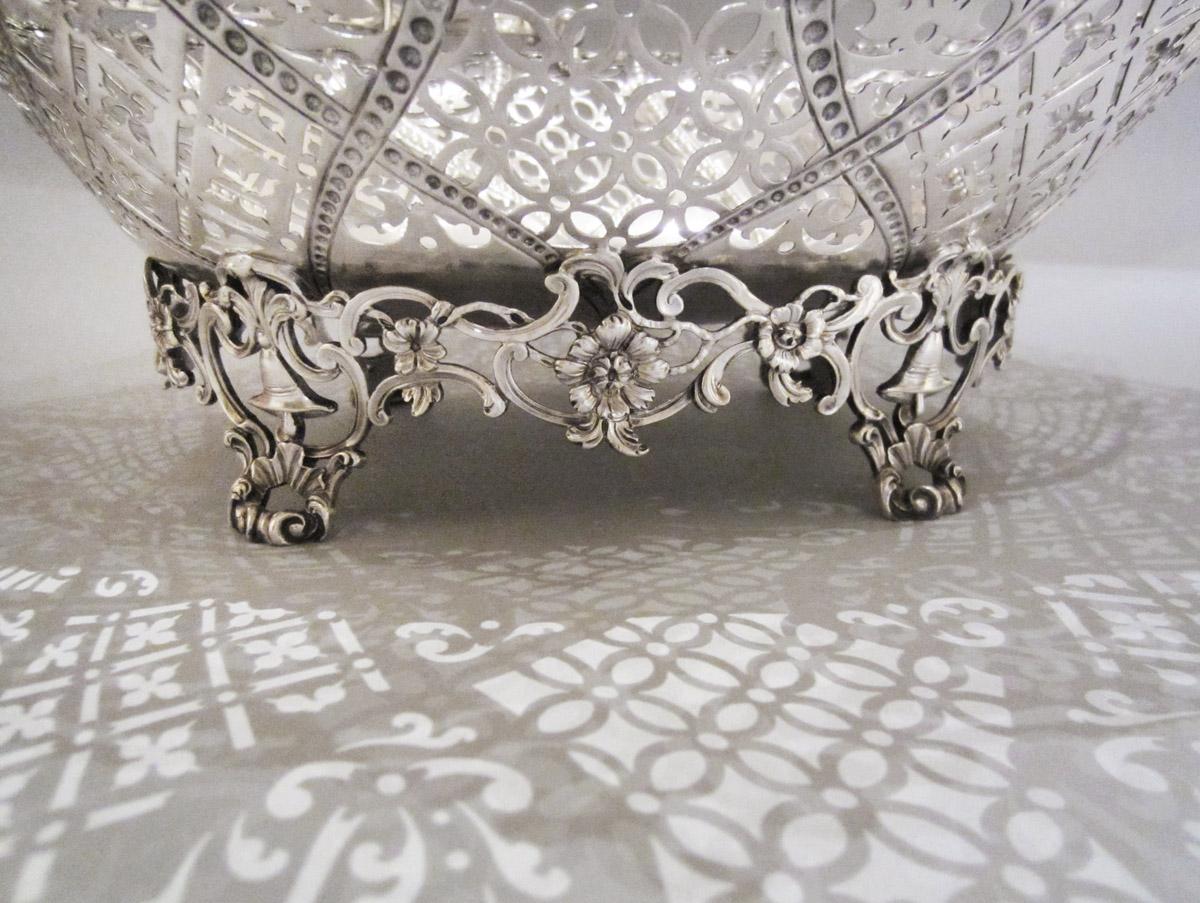 1961.0210 Basket, detail 3