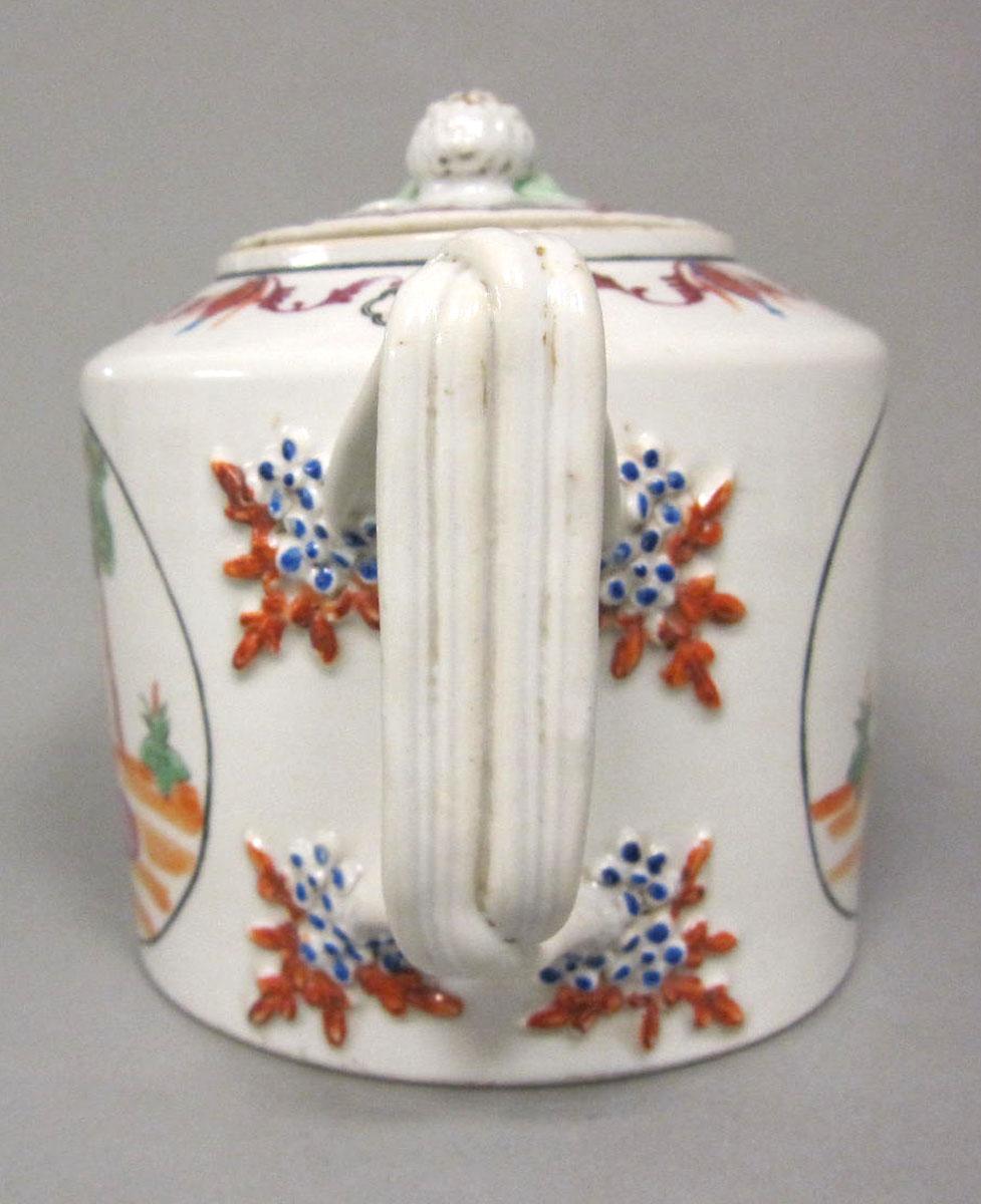 1961.0225 A,B Porcelain teapot handle