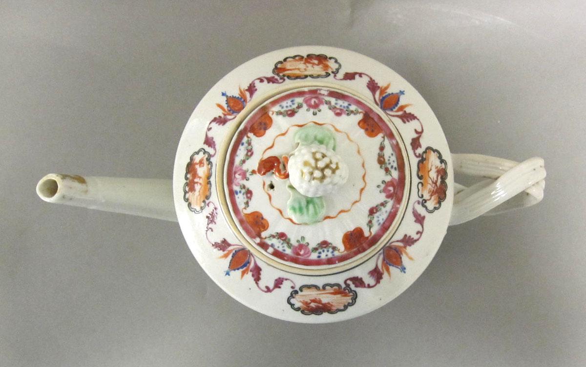 1961.0225 A,B Porcelain teapot top