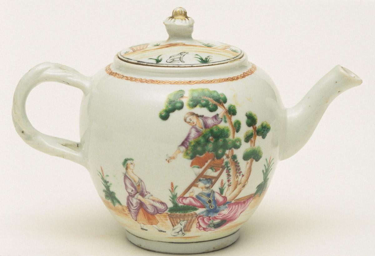1961.0227 A, B Teapot, view 3