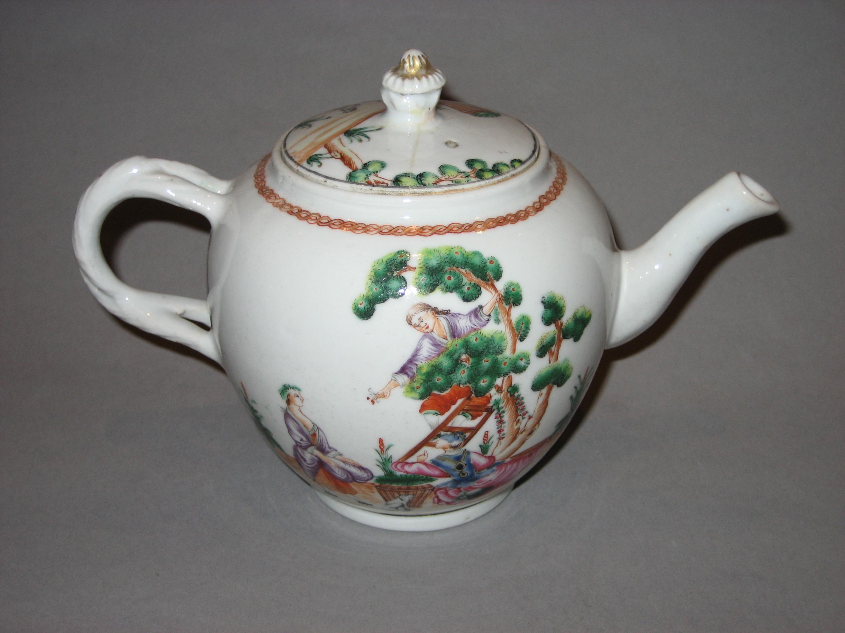 1961.0227 Teapot view2