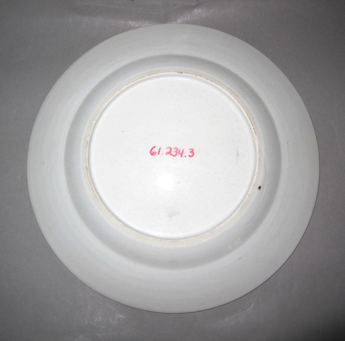 1961.0234.003 Porcelain plate underside