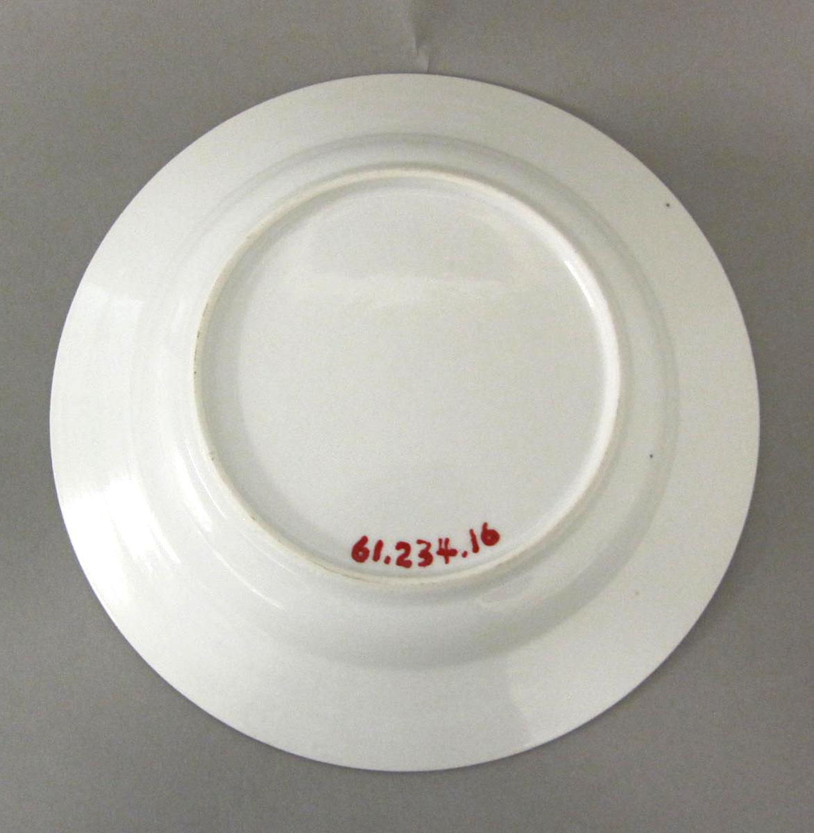 1961.0234.016 Porcelain plate underside