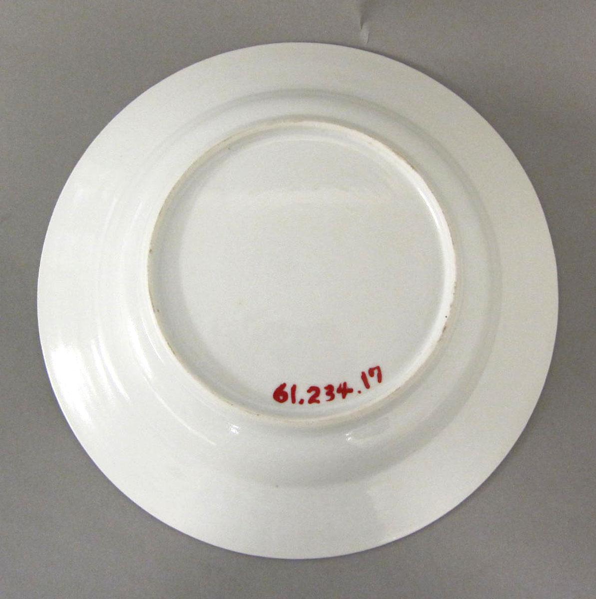 1961.0234.017 Porcelain plate underside