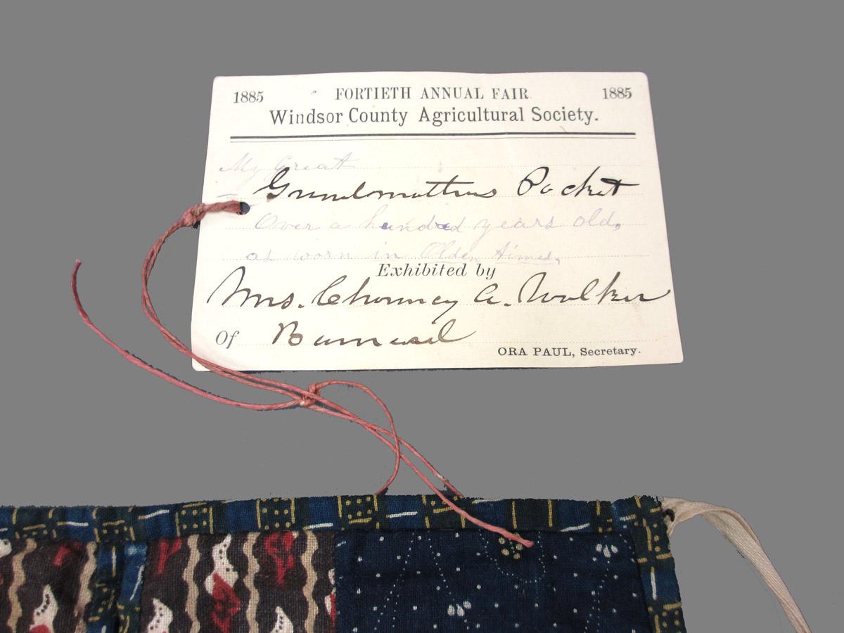 1961.0235 textile, printed label