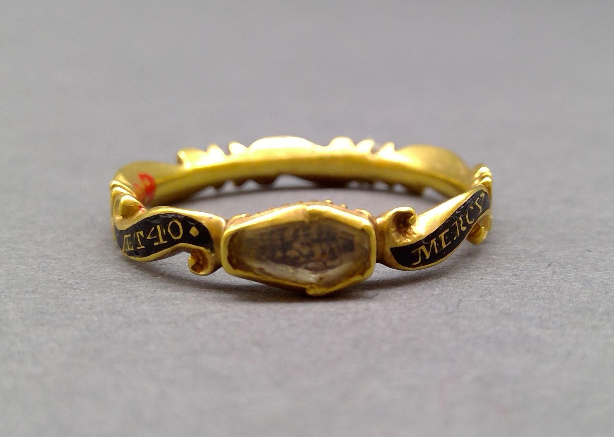 1961.0236 Ring (finger), Mourning ring, view 1