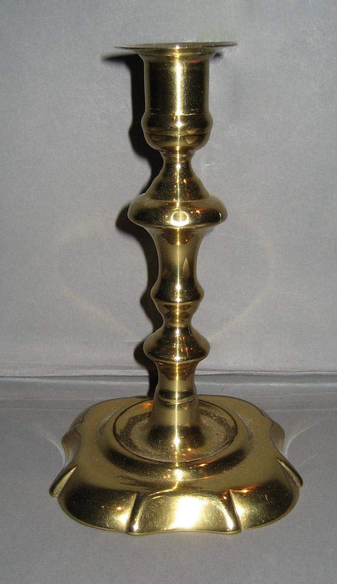 1961.0242.002 Candlestick