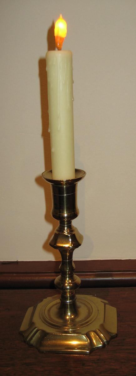 1961.0243.001 Candlestick