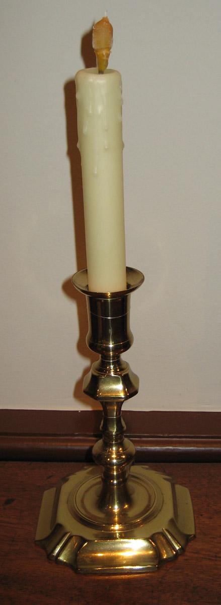 1961.0243.002 Candlestick