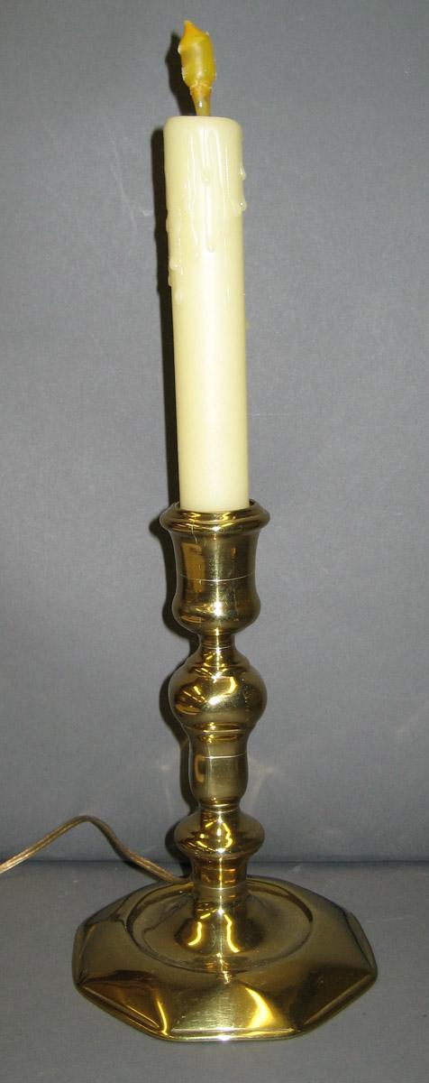 1961.0244.001 Candlestick