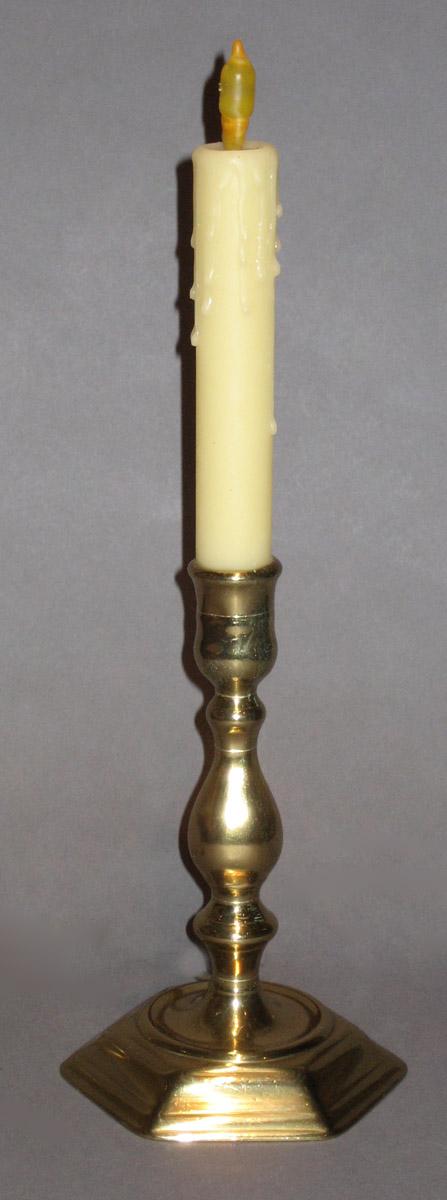 1961.0245.002 Candlestick