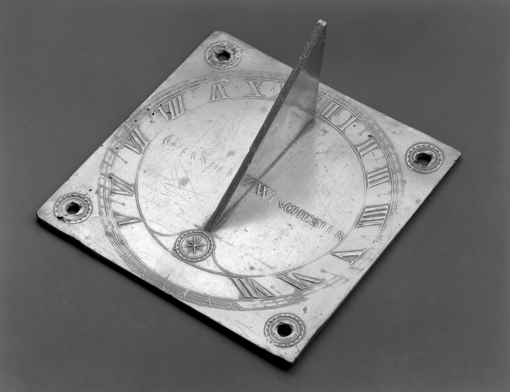 1961.0250 Pewter sundial