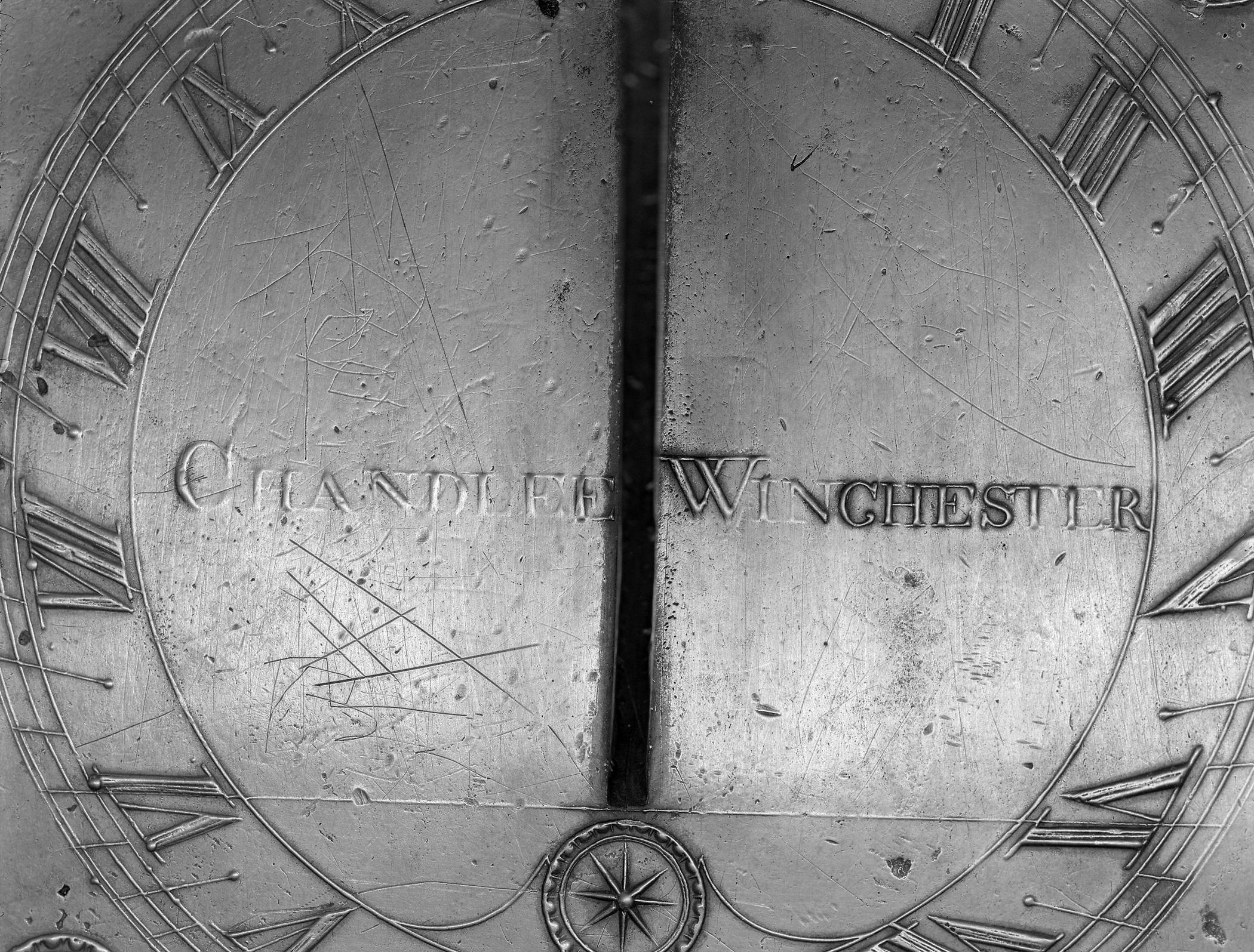 1961.0250 Pewter sundial (mark)