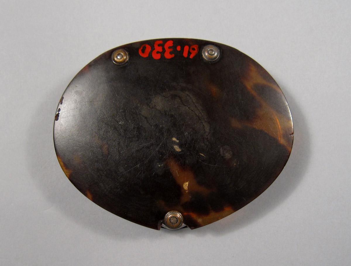 1961.0330 Magnifying glass, side 2
