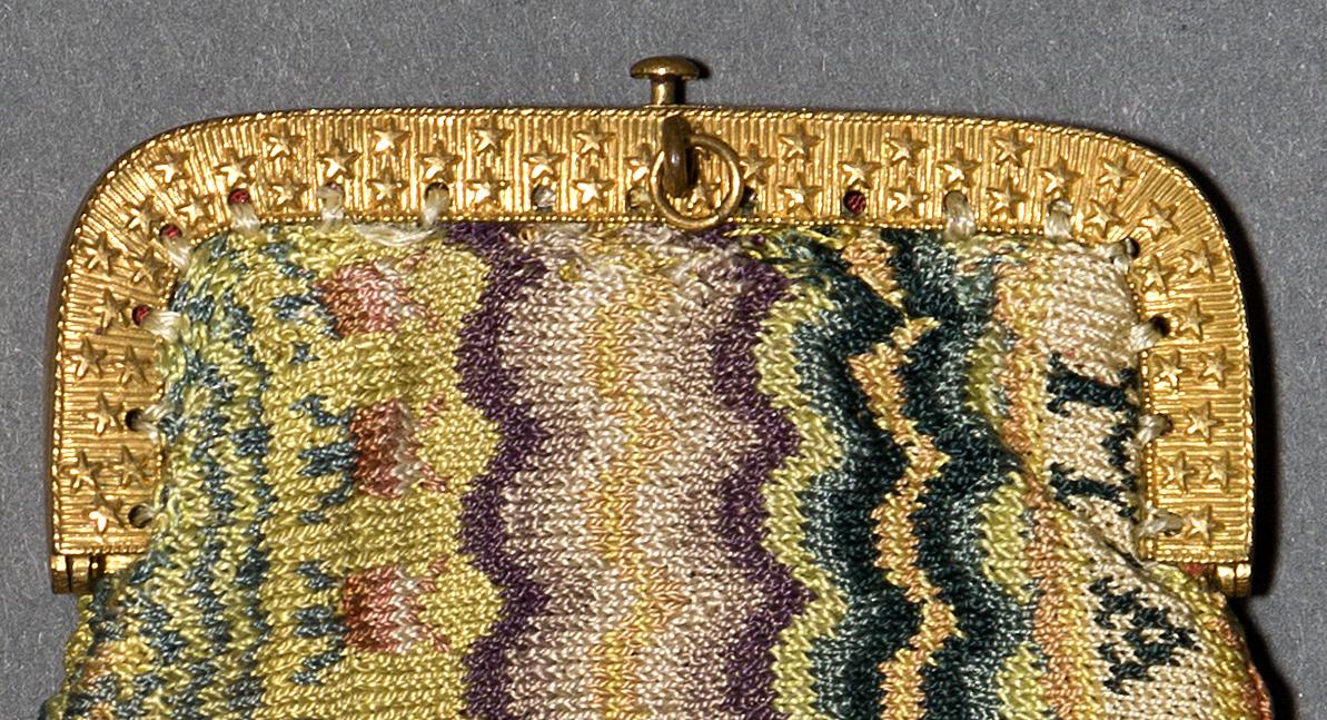 1955.0003.006 Purse, Detail 2