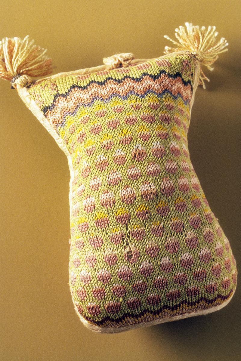 1955.003.007 Pincushion, View 2