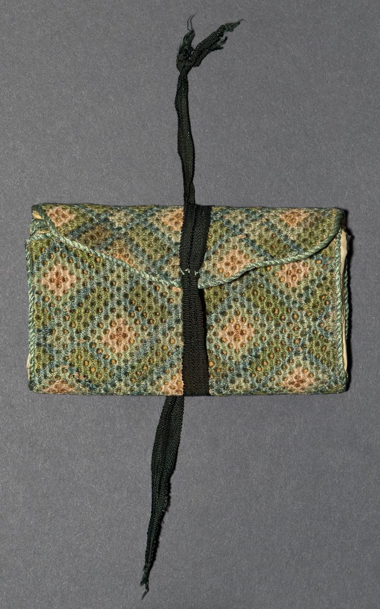 1955.0003.009 Pocketbook