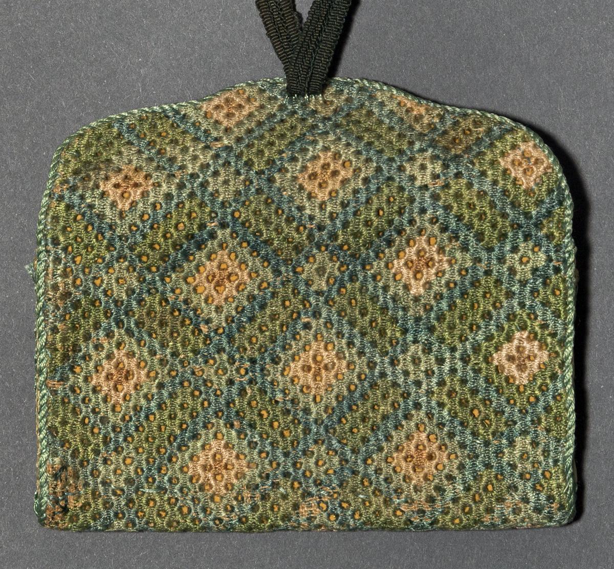 1955.0003.009 Pocketbook, Pattern
