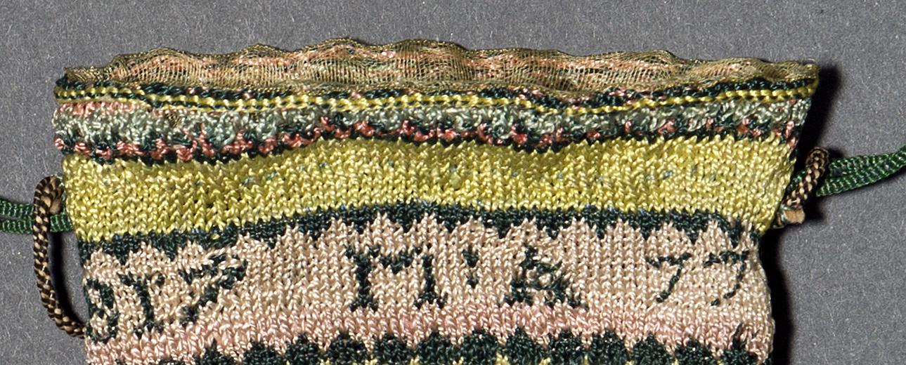 1955.0003.010 Purse, View 2 Detail 2
