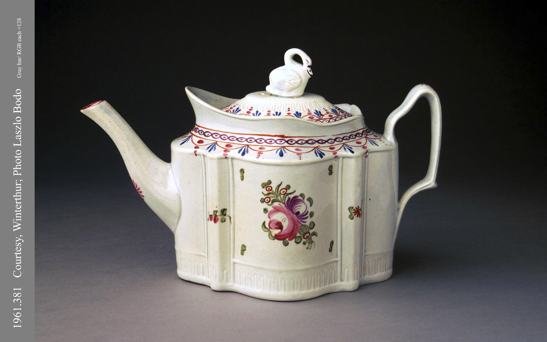 1961.0381 A, B Teapot