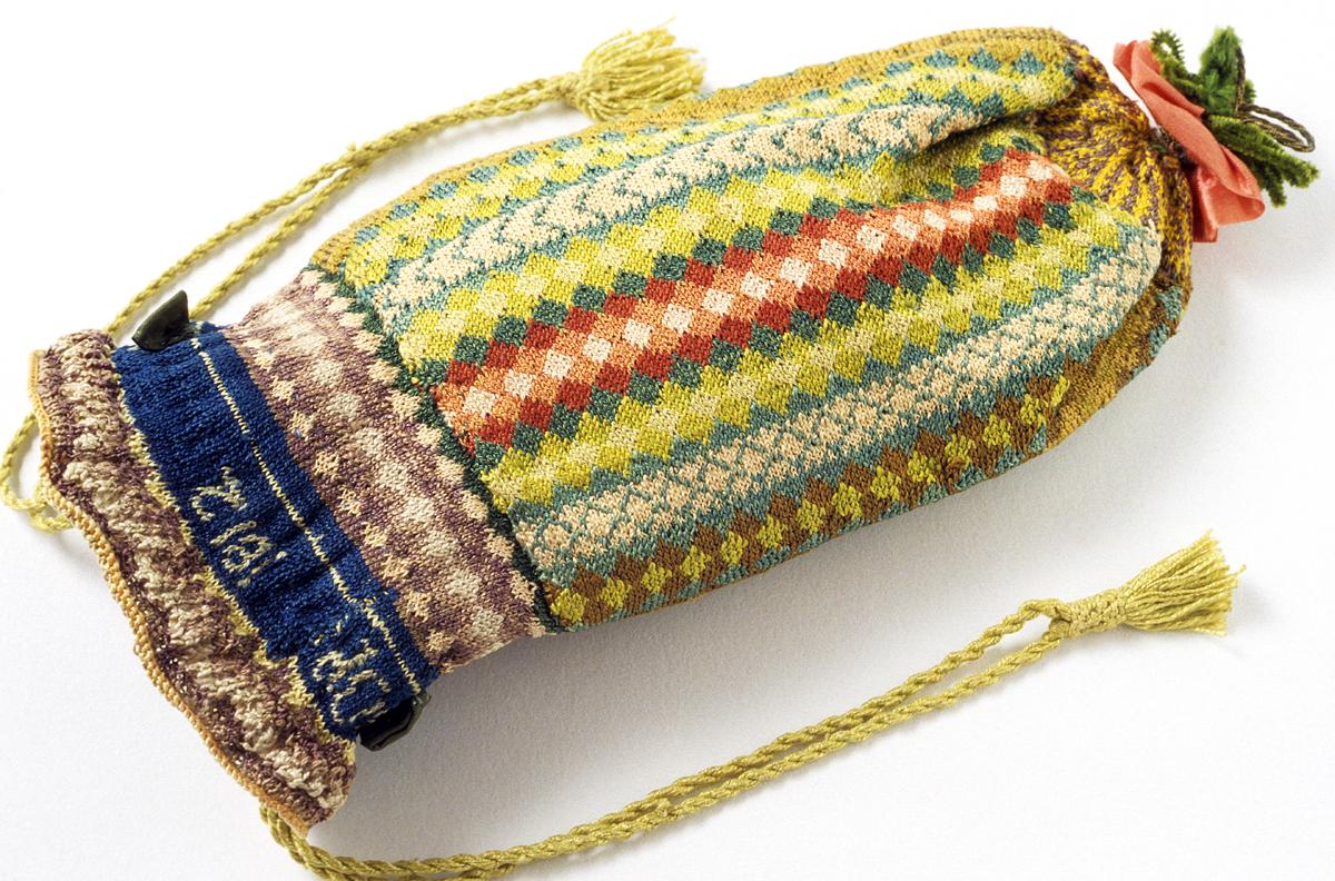 1955.0003.011 Needlework Purse