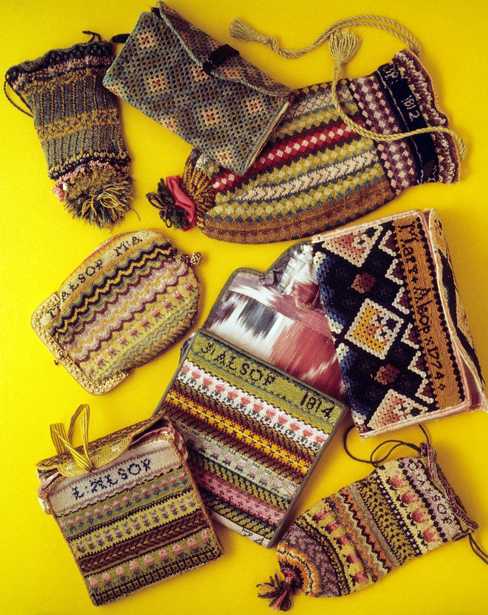 1955.0003.003-.011 Pocketbook Grouping