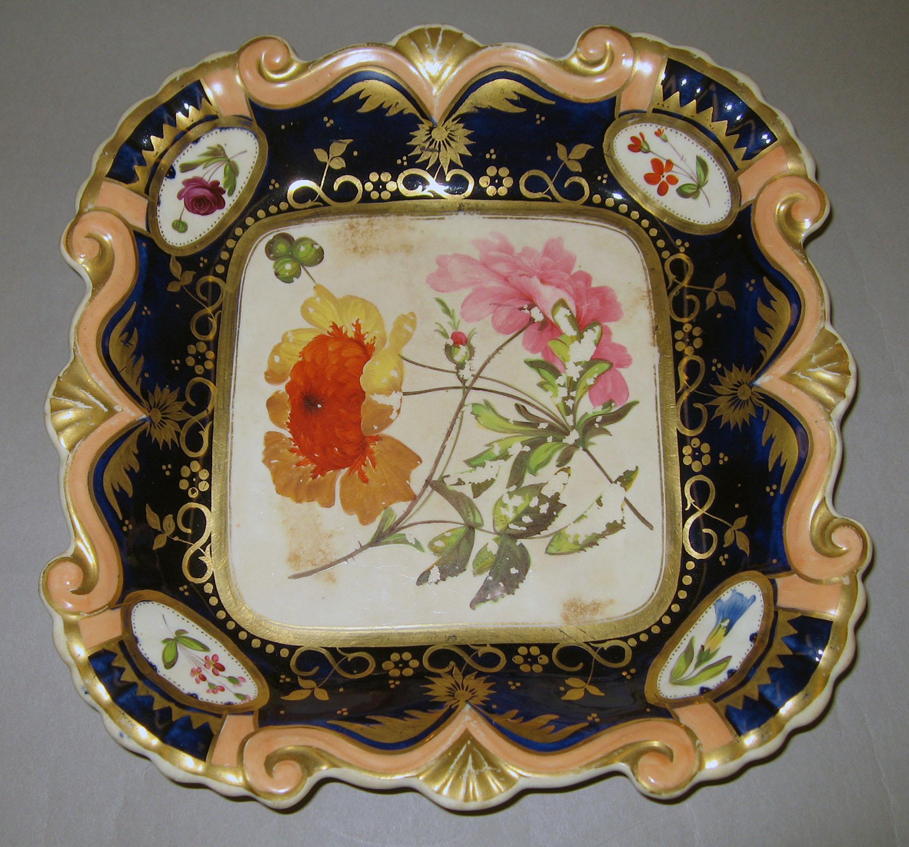 1961.0386.003 Bone-china dish